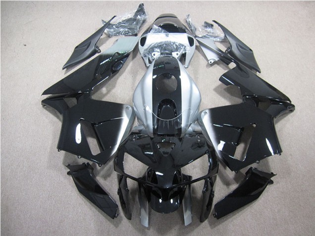 Carenagem Moto CBR 600RR 2007-2008 - Preto Prata Carenagem Moto CBR 600RR 2007-2008 - Preto Prata